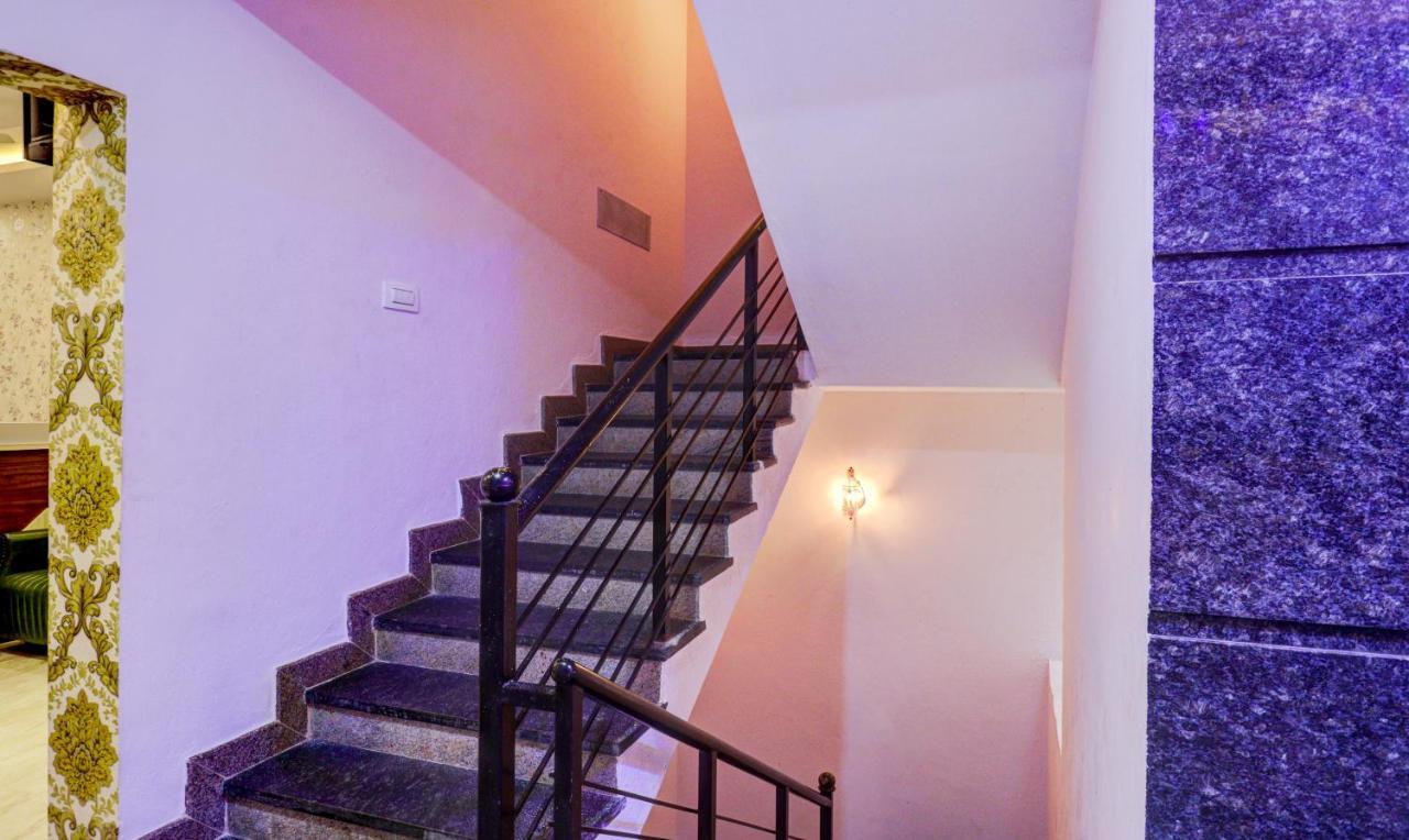Treebo Three Street Inn Бангалор Екстериор снимка