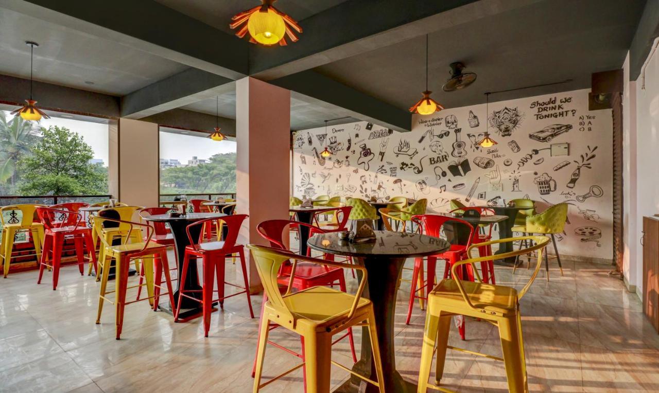 Treebo Three Street Inn Бангалор Екстериор снимка