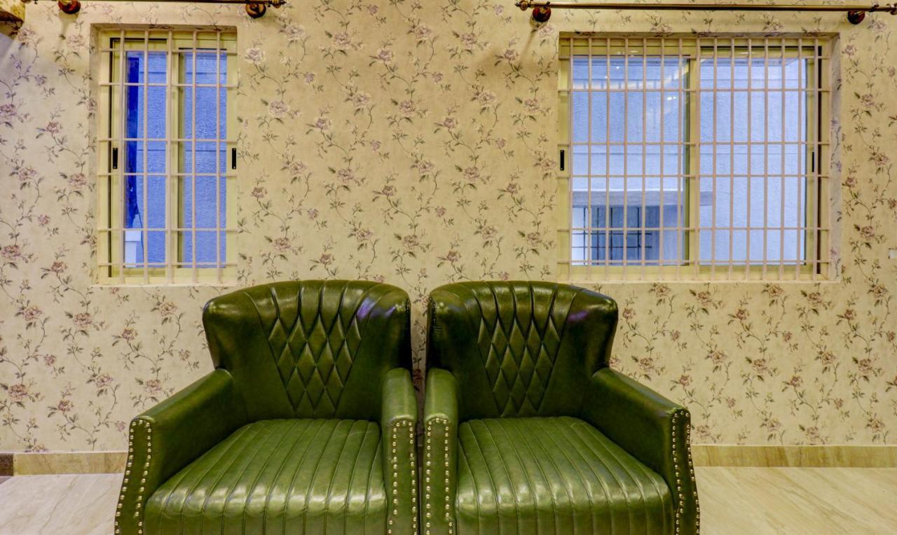 Treebo Three Street Inn Бангалор Екстериор снимка
