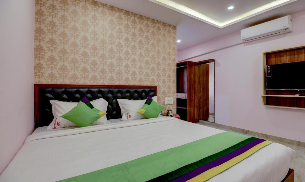Treebo Three Street Inn Бангалор Екстериор снимка