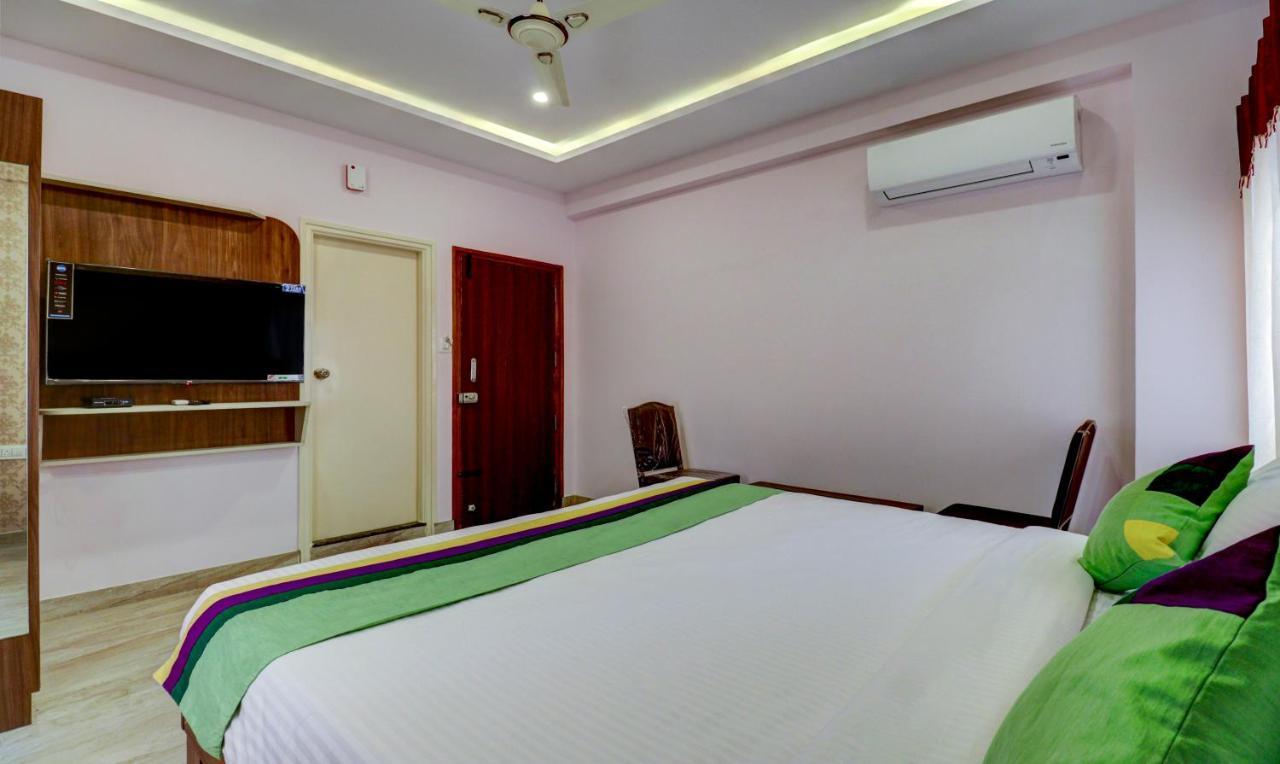 Treebo Three Street Inn Бангалор Екстериор снимка
